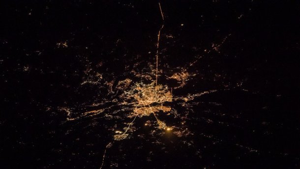 Астронавт Рэнди Бресник космосдан олинган тунги Киев суратини тақдим этди
