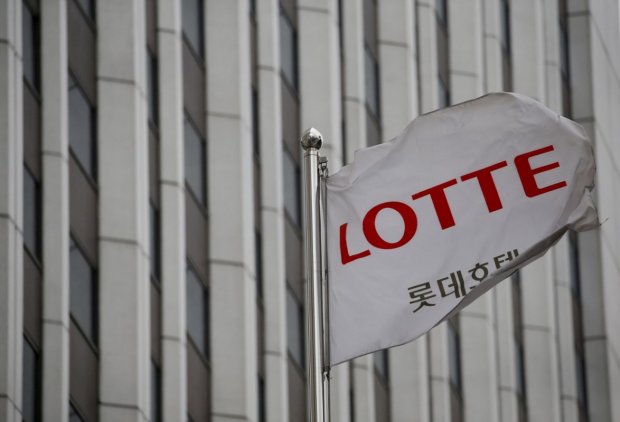 Жанубий Кореяда 95 ёшли Lotte Group асосчиси 4 йил қамоқ жазосига ҳукм қилинди