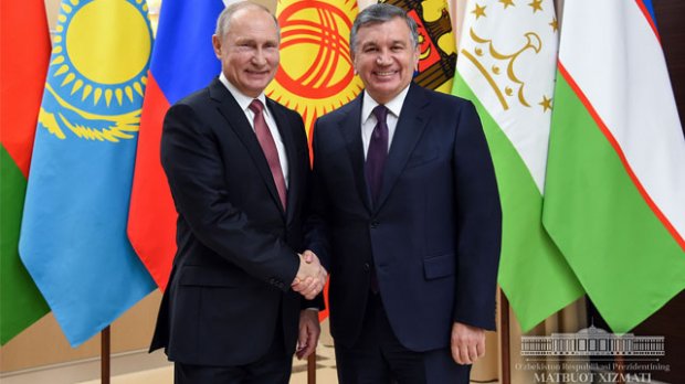Shavkat Mirziyoyev Vladimir Putin bilan uchrashdi