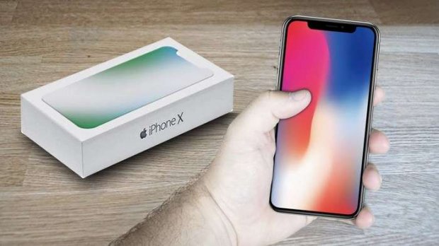 iPhone X ва бошқа айфонларга «Малика»да сўмда белгиланган нархлар (2017 йил 19 декабрь)