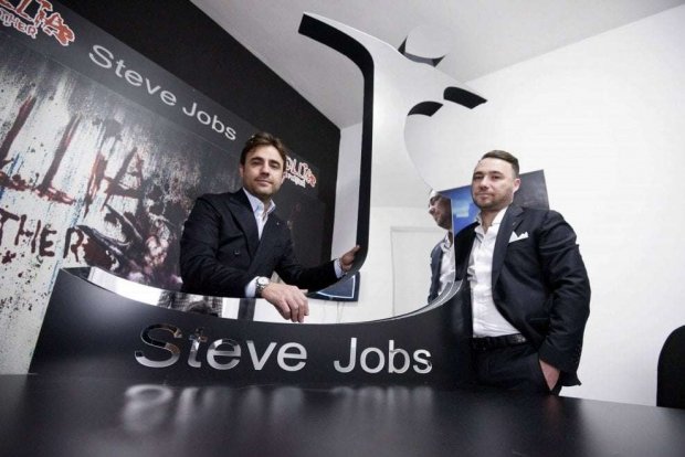 Apple италиялик модельерлардан “Steve Jobs” брендини тортиб ололмади