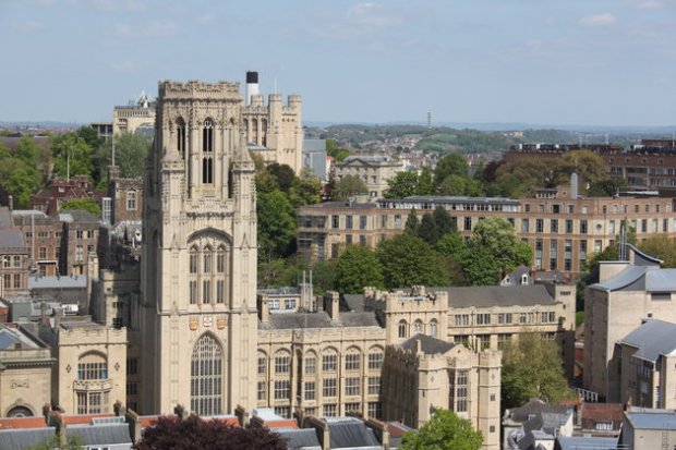 Britaniyaning Bristol universiteti binosida yong’in kelib chiqdi