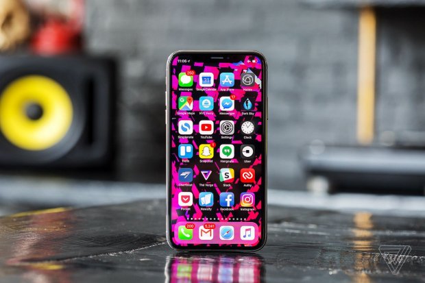 Apple болаларни iPhone'лар таъсиридан ҳимоя қилишга ваъда берди