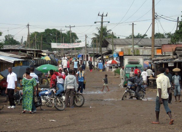 Kamerunda avtobus halokati: Qurbon bo’lganlar soni 21 taga yetdi