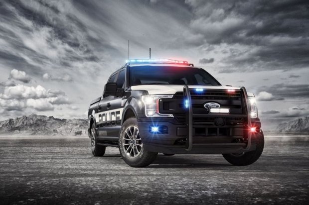 Ford ҳайдовчисиз полиция автомобилини патентлади