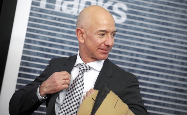 Bezos Amazon hisobotini e’lon qilib, 6,5 mlrd dollar ishlab oldi