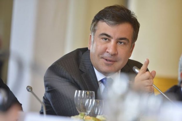 Saakashvili buvisining onasi Stalinni qanday qilib qutqarib qolganini aytdi