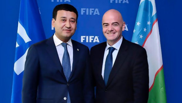 ФИФА президенти Жанни Инфантино Умид Аҳмаджоновни табриклади
