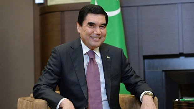 Turkman ayollari 8 martda prezidentdan $11 sovg‘a olishadi