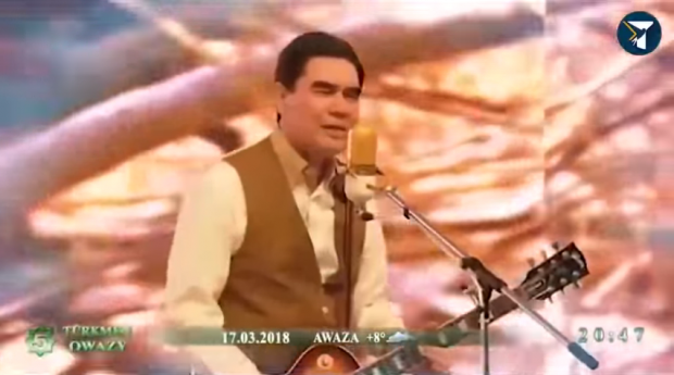 Turkmaniston prezidenti qo‘shiq kuylab berdi (video)