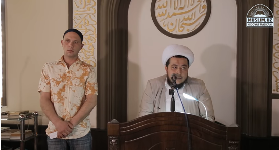 Rus yigit «Islomobod» jome masjidida musulmon bo‘ldi (video)