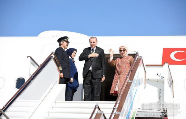 Turkiya Prezidenti Buxorodan Koreyaga uchib ketdi
