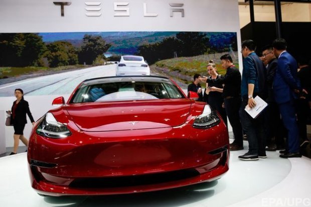 Yangi «Tesla» haqida ma’lumot: 3 soniyada 100 km/soat tezlik