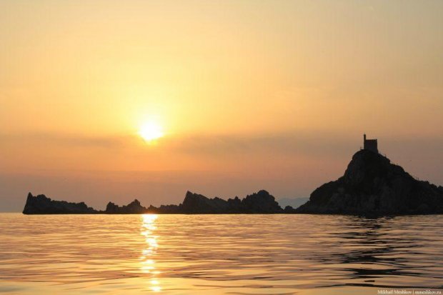 Turist ayol 10 soat ochiq dengizda qolib ketdi (Video)