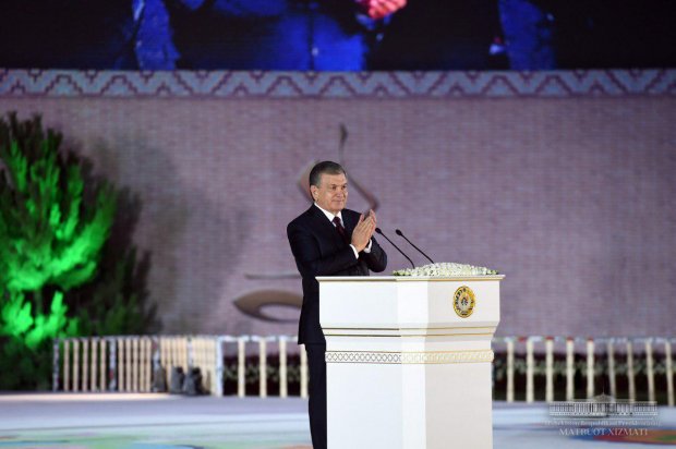 Президент Халқаро мақом санъати анжуманини очиб берди (фото)