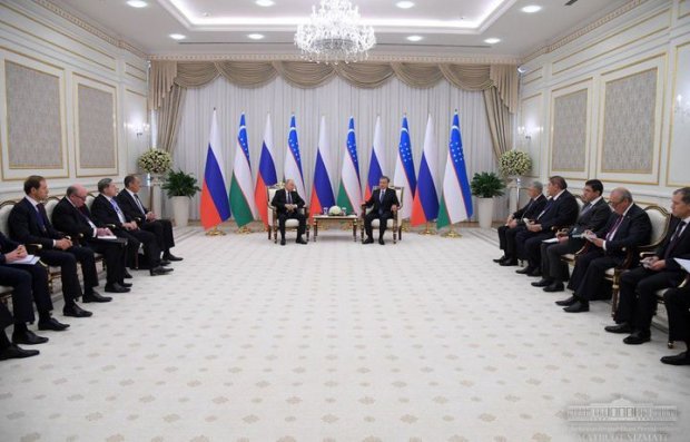 Shavkat Mirziyoyev va Vladimir Putin tor doirada muzokara o‘tkazdi