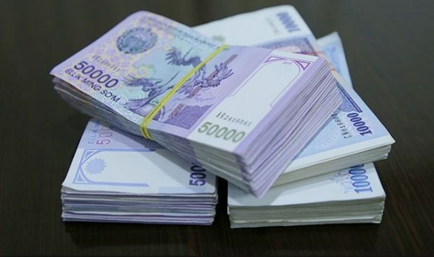 Ўзбекистонда нотариуслар қанча пул ишлаб топиши маълум бўлди