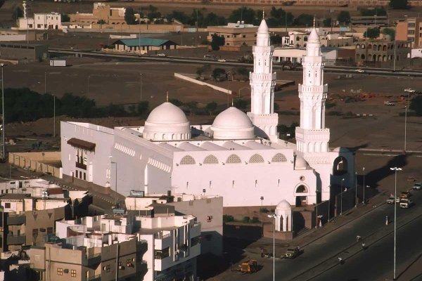 «Qiblatayn» – ikki qiblali masjidga sayohat (foto)