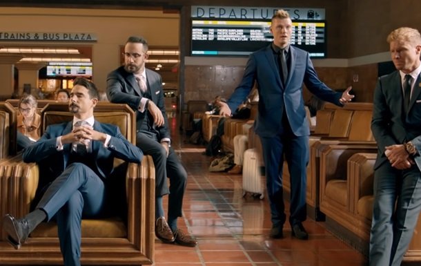 Afsonaviy Backstreet Boys guruhi yangi klipini taqdim etdi (video)