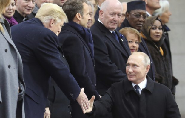 Путин ва Трамп учрашди (фото, видео)