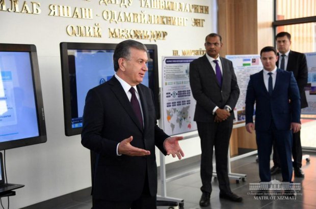 Shavkat Mirziyoyev: "2-3 yildan keyin davlat paxta bilan shug‘ullanmaydi" (video)