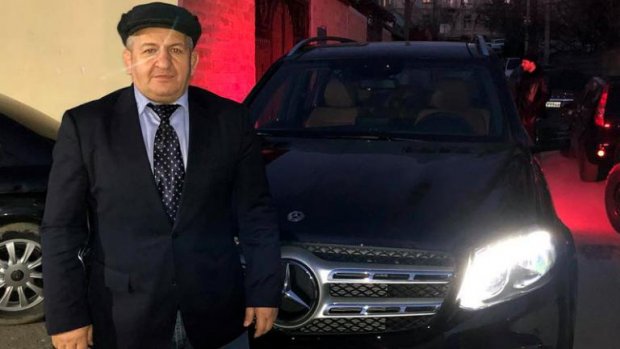 Ramzon Qodirov Nurmagomedovning otasiga Mercedes sovg‘a qildi