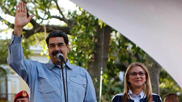 Мадуро Венесуэла тарихидаги энг йирик ҳарбий машғулотларга старт берди