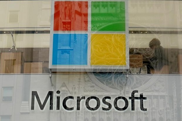 Microsoft ходимлари 480 млн долларлик ҳарбий шартномадан воз кечишни талаб қилишмоқда