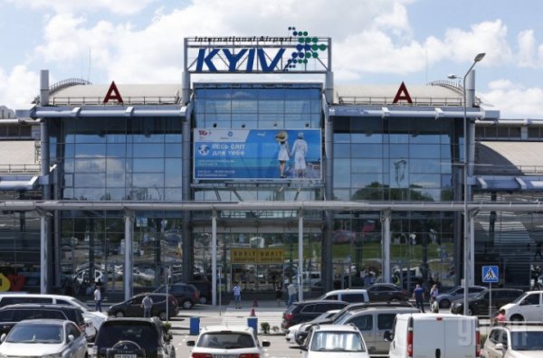 Kiyev aeroportida chegarachiga pora berishga uringan o‘zbekistonlik qo‘lga olindi