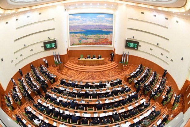 Senat raisi: “Yurtboshimizga yelkadosh bo‘lishga, kerak bo‘lsa, majburmiz”