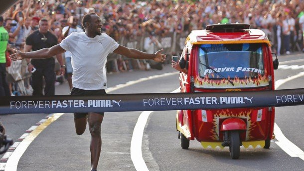 Useyn Bolt mototaksi bilan bahslashdi
