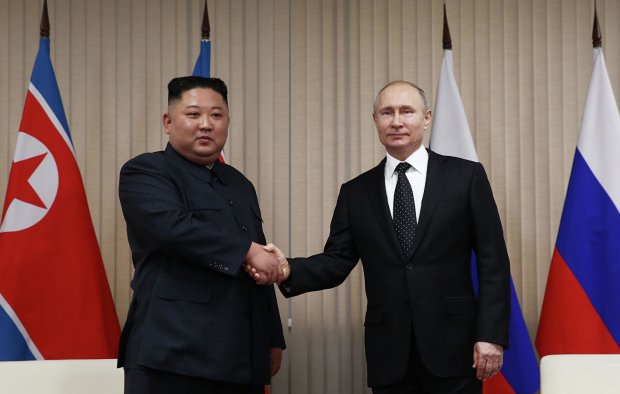 Путин Ким Чен Ин билан юзма-юз мулоқотда нималар ҳақида гаплашганини айтди