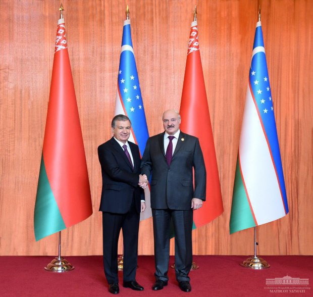Shavkat Mirziyoyev Pekinda Aleksandr Lukashenko bilan uchrashdi (foto)