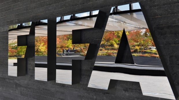 ФИФА келишилган ўйинларда айблаб 9 нафар шахсни футболдан четлатди