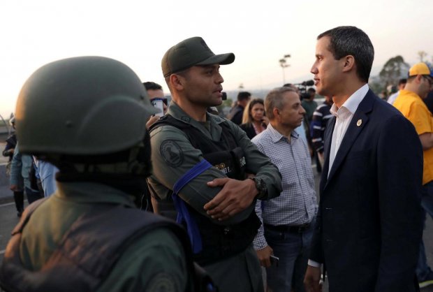 Venesuelada harbiy isyon boshlanmoqda. Qurolli kuchlar Guaydoga qo‘shildi