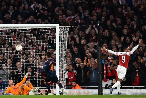 "Arsenal" "Valensiya"ni mag‘lub etdi, "Chelsi" "Ayntraxt" bilan durang o‘ynadi (video)