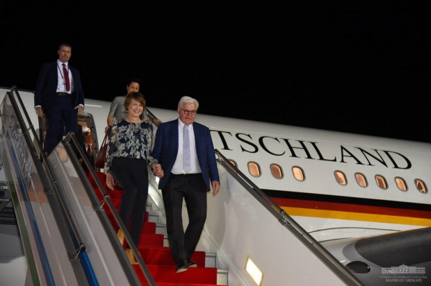 Германия президенти расмий ташриф билан Ўзбекистонга келди