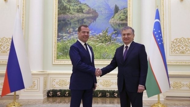 Shavkat Mirziyoyev Dmitriy Medvedev bilan uchrashdi