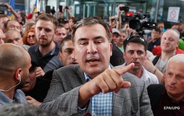Саакашвили Порошенкодан нега хафалигини сўзлаб берди