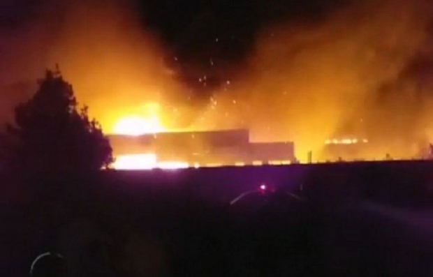 Margʻilon shahridagi bozor yonib ketdi (video)