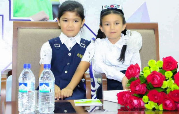 Prezident yosh shoiraga xat yozdi (foto)