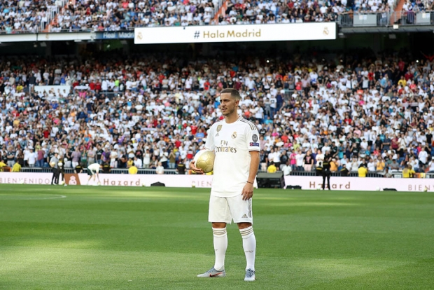 Madrid Azarni kutib oldi. Fanatlar endi Mbappeni ham talab qilishmoqda (foto, video)