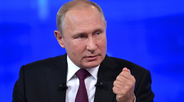 Путин АҚШ билан ракета шартномасини тўхтатиш ҳақидаги қонунни имзолади