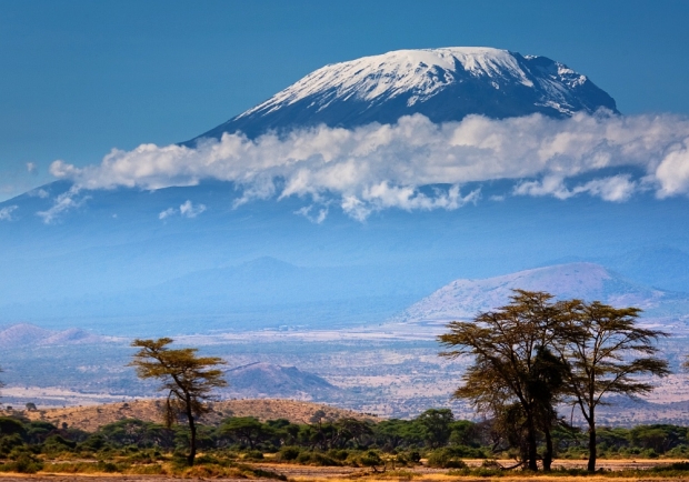 Amerikalik 89 yoshli ayol Kilimanjaro cho‘qqisiga ko‘tarildi