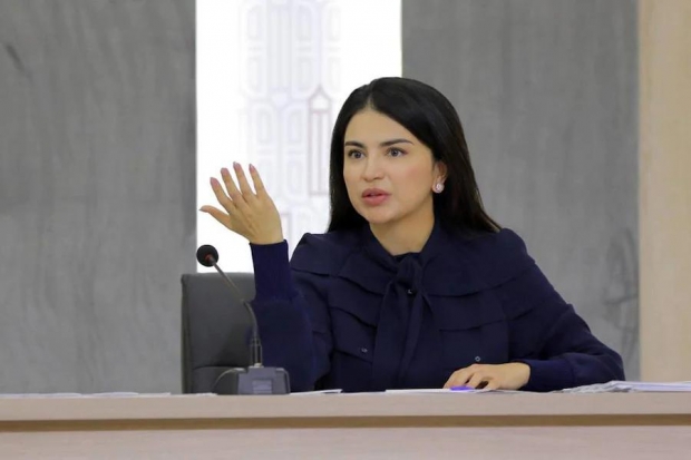 Saida Mirziyoyeva: «Tuman gazetalari bir oyda ikki marta yo chiqadi, yo chiqmaydi»