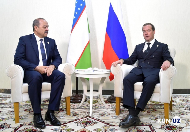 Abdulla Aripov Turkmanistonda Dmitriy Medvedev bilan uchrashuv o‘tkazdi