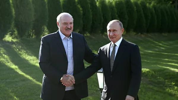 Lukashenko Polshaga Putin taklif qilinmagani sababli bormaslikka qaror qildi
