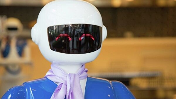 Istanbuldagi restoranlardan birida robot-ofitsiantlar xizmat ko‘rsatmoqda