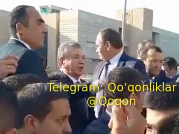 Prezident Shavkat Mirziyoyev Qo‘qonda xalq ichiga kirdi (video)