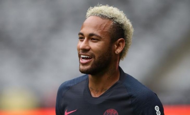 «Chelsi» Neymar uchun 300 million yevro, futbolchiga yiliga 42 million yevro maosh bermoqchi